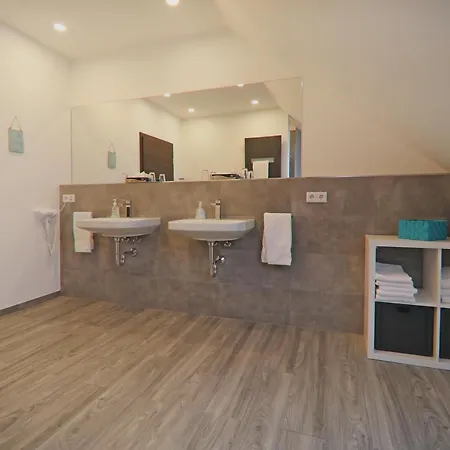 Citypension-vreden 3* ヴレーデン